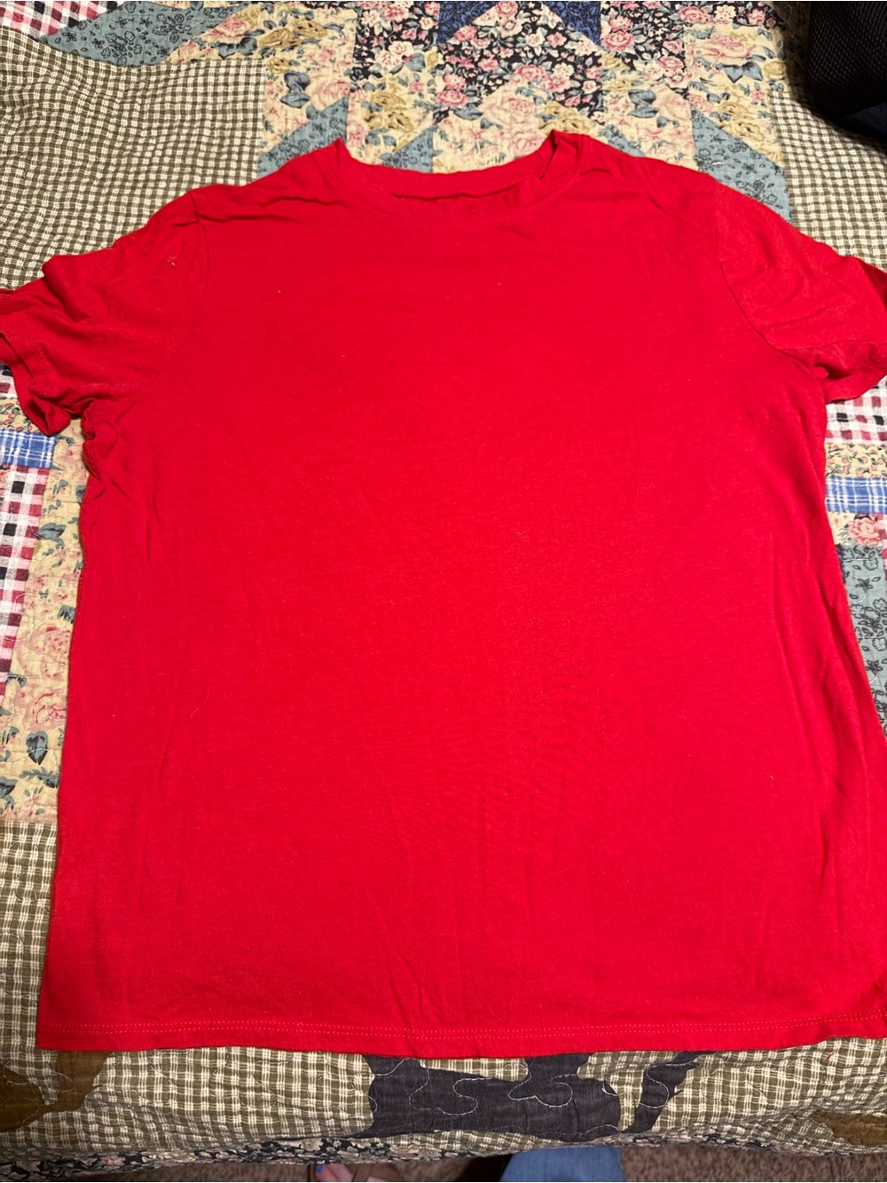 Red Crew Neck T-Shirt - Classic Everyday Tee